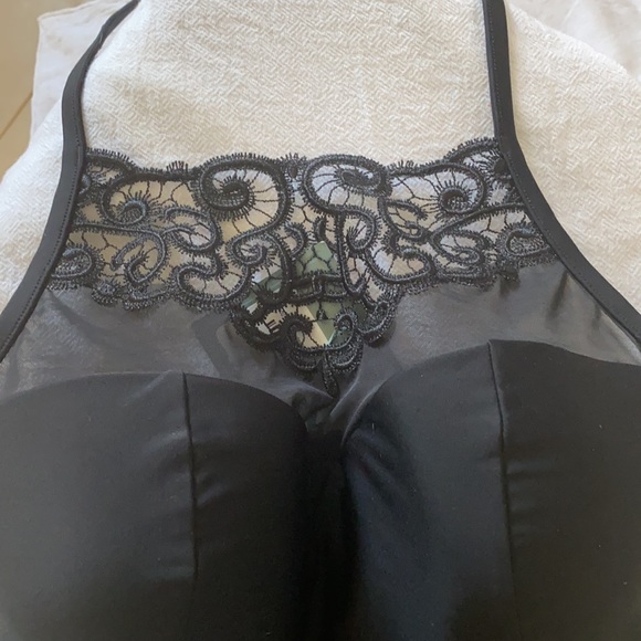 Bra sized bathing suit - Picture 3 of 5